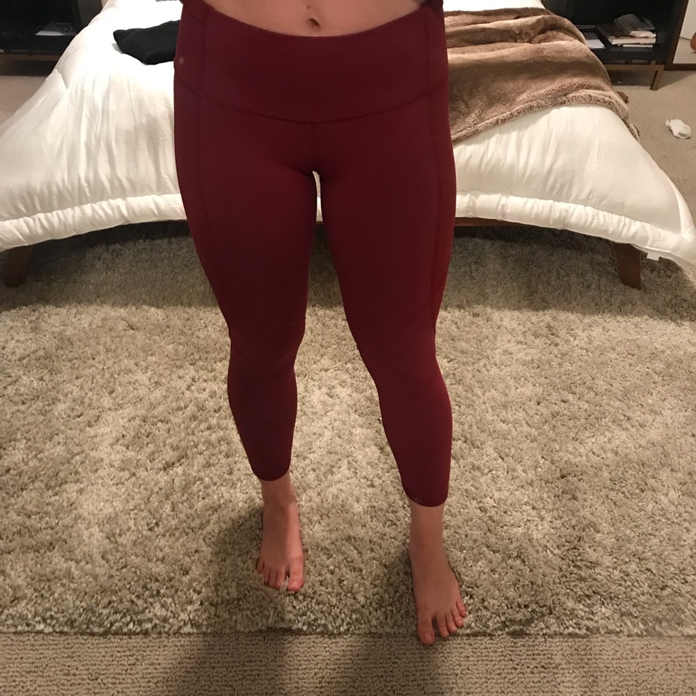 Lululemon women’s red leggings size 6